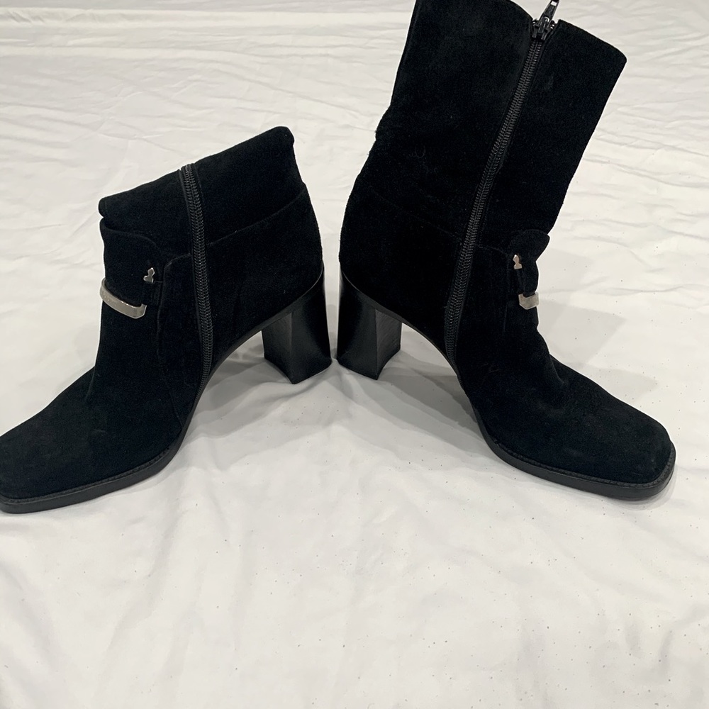 Vintage Cesare Paciotti booties.